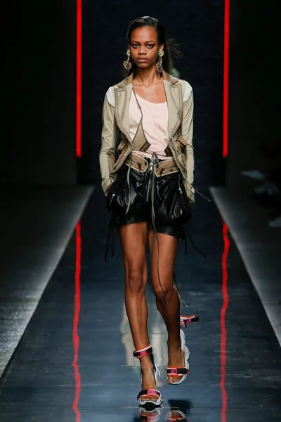 Look 6